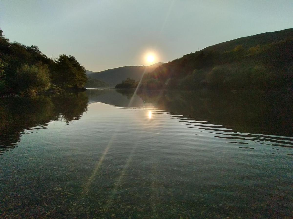 Vikendica Pored Drine Foca Handici Luaran gambar