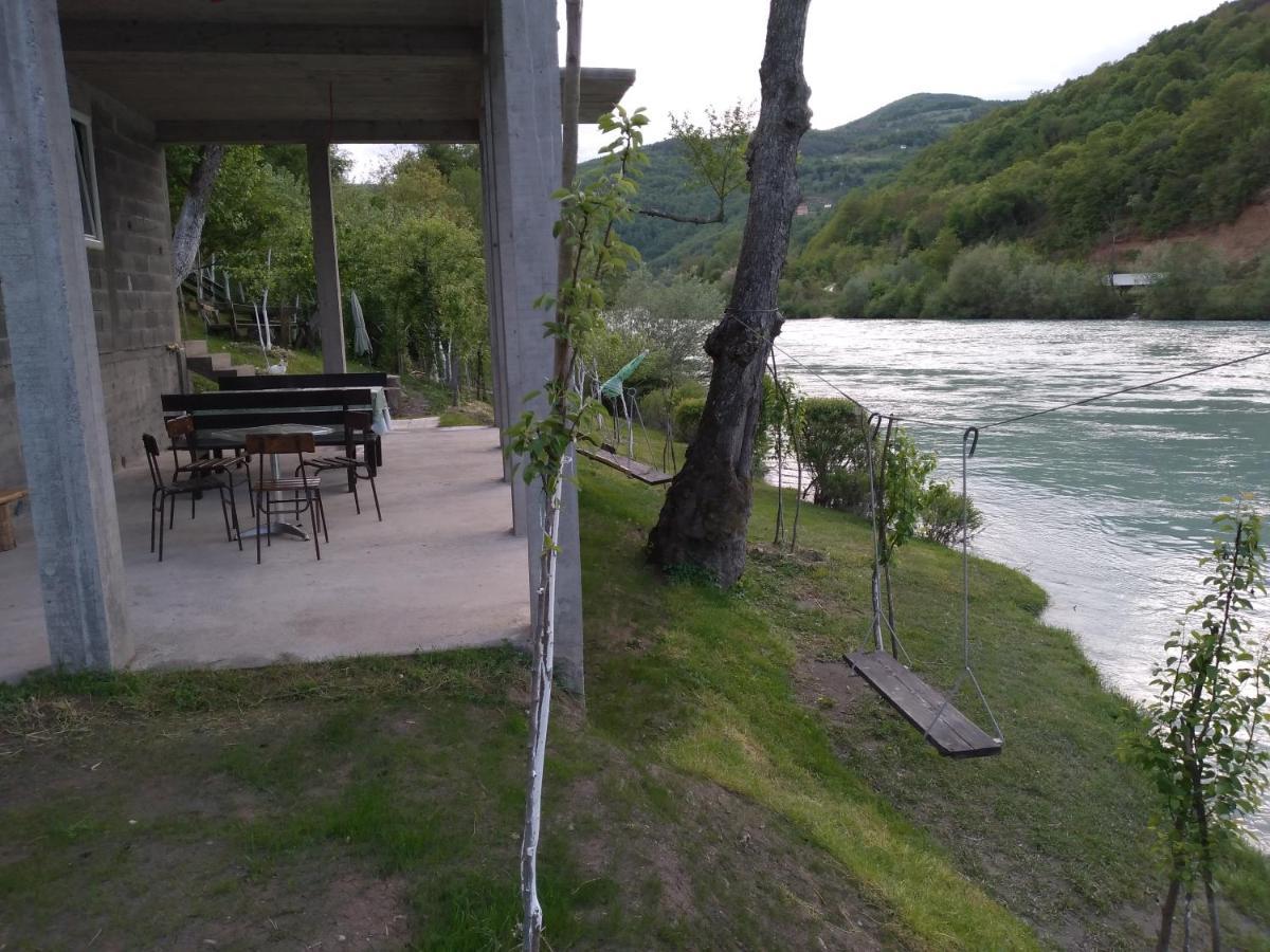 Vikendica Pored Drine Foca Handici Luaran gambar