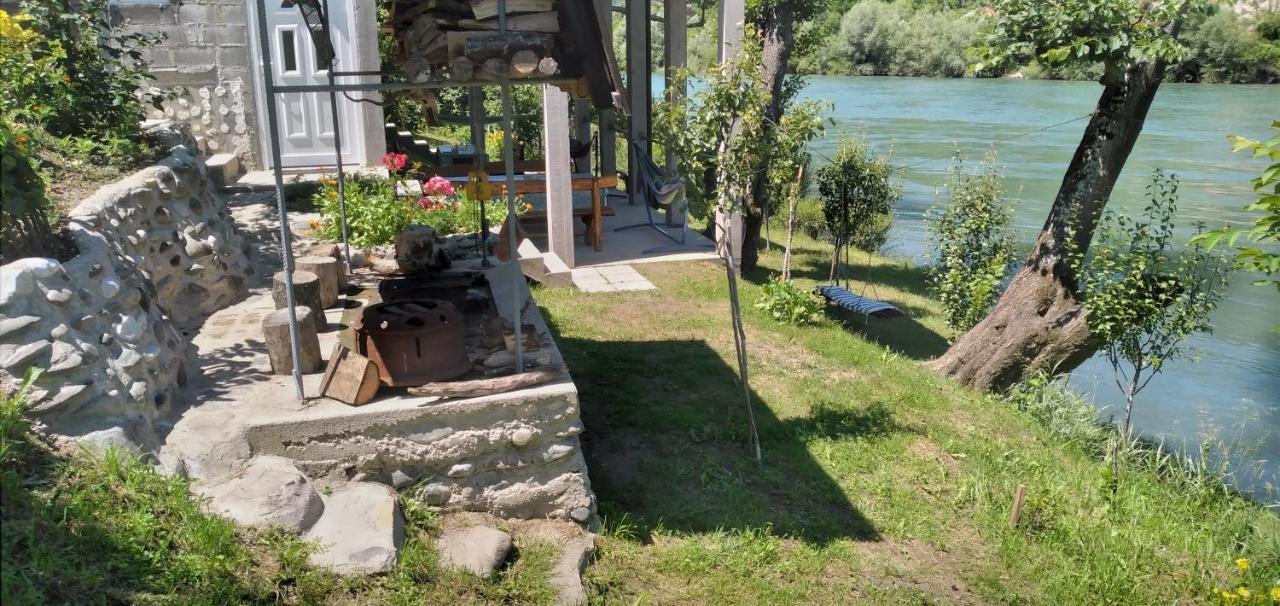Vikendica Pored Drine Foca Handici Luaran gambar