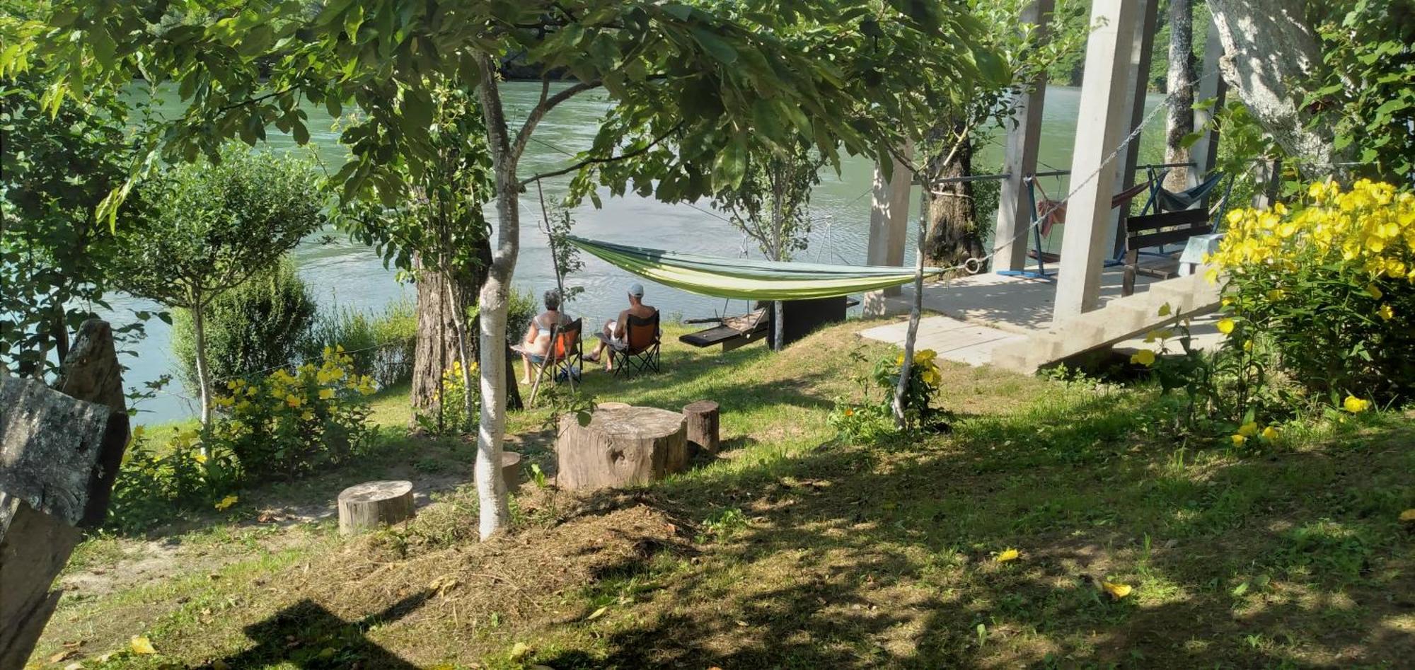 Vikendica Pored Drine Foca Handici Bilik gambar